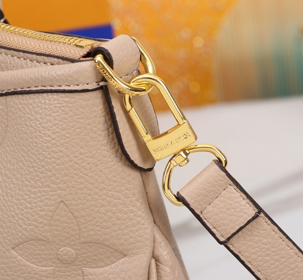 ルイヴィトンバッグ素材ディテール